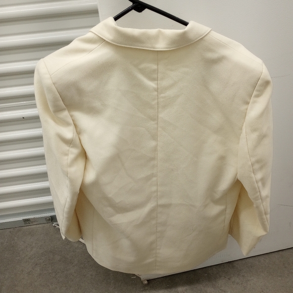 Washable Skirt Suit - Picture 5 of 9